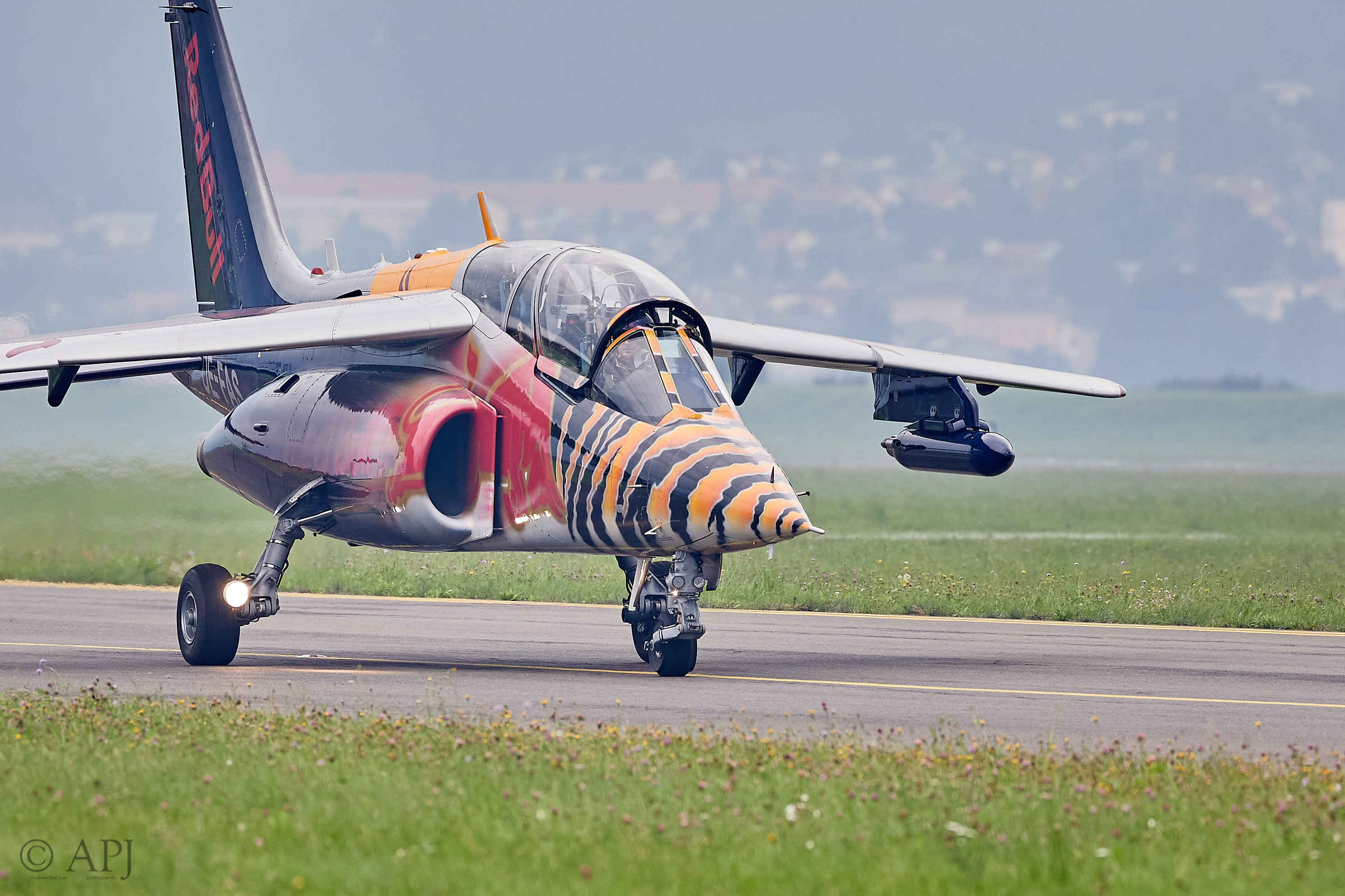2457 APJ 8930 Airpower 2019