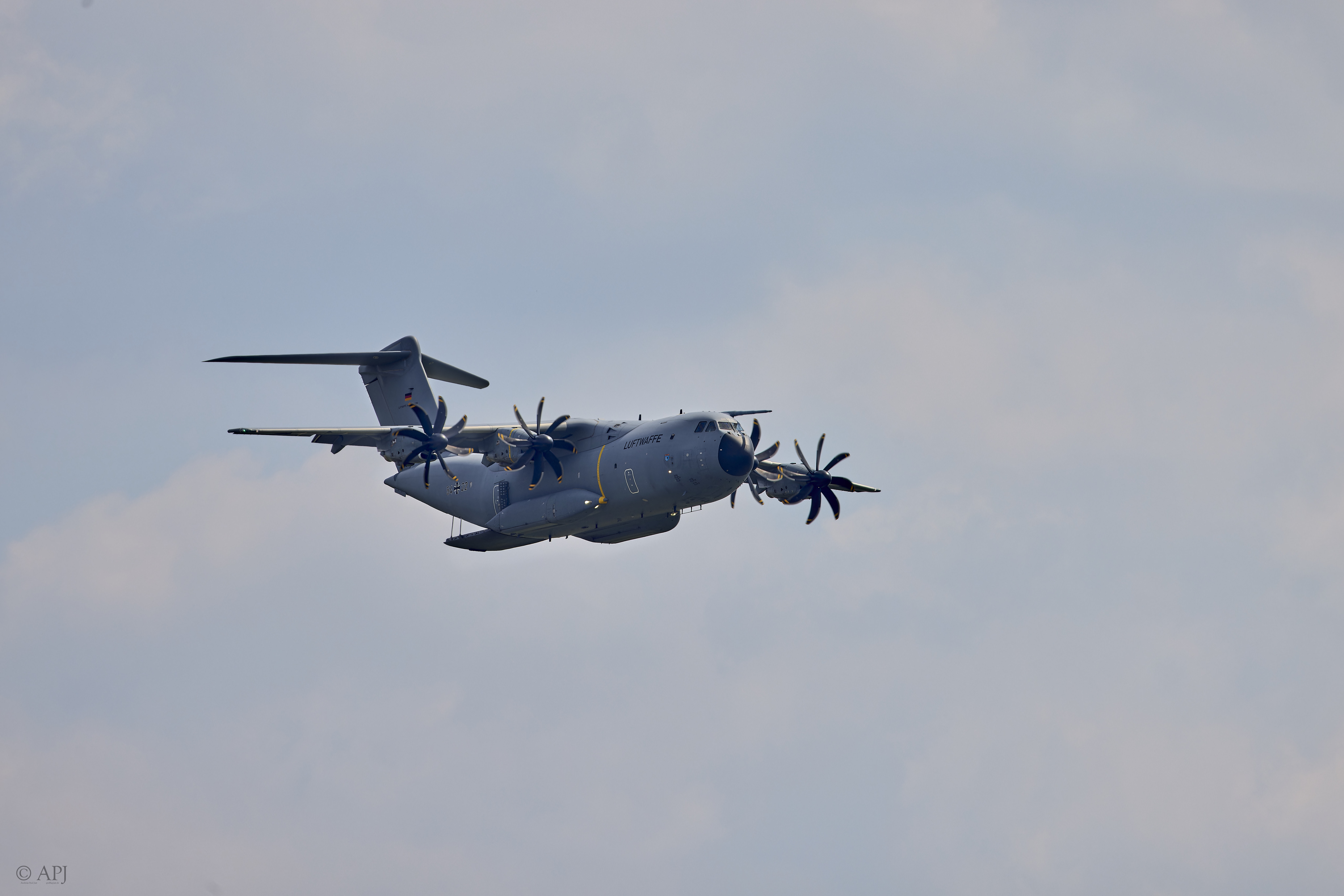 280 APJ A7A0968 CR3  DX3