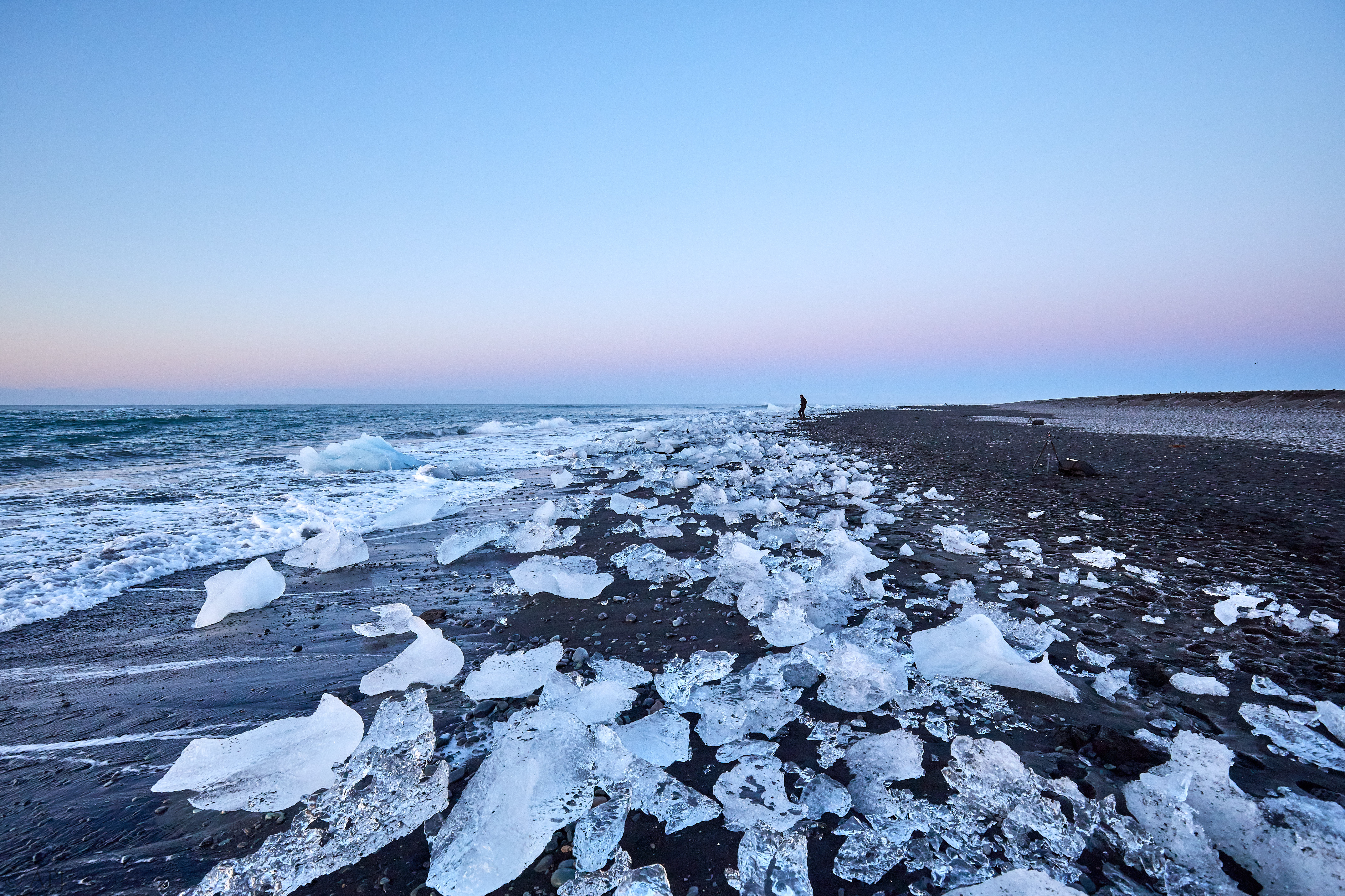 1151  073053000741 APJ 5488