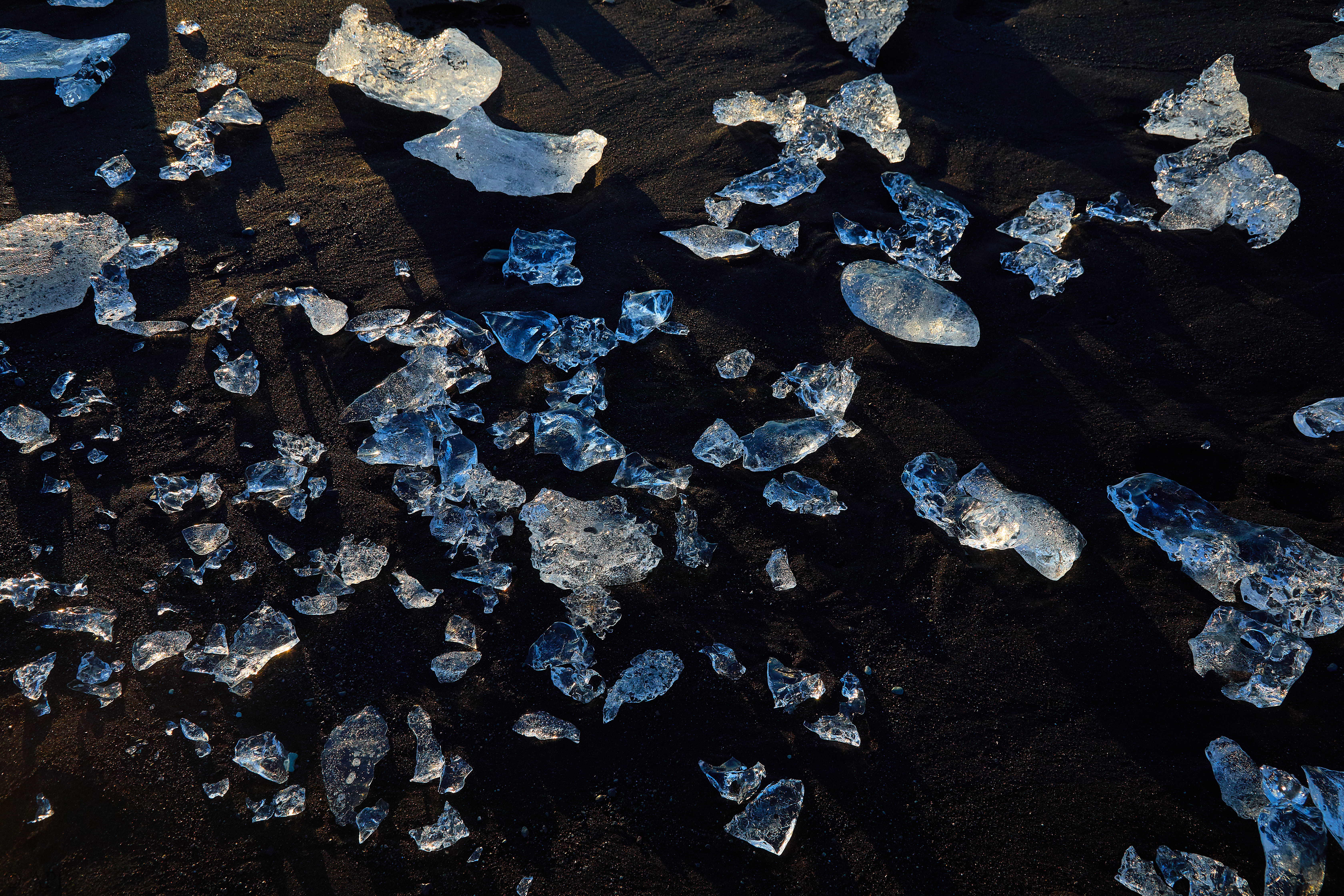 1398  073053000741 APJ 5736