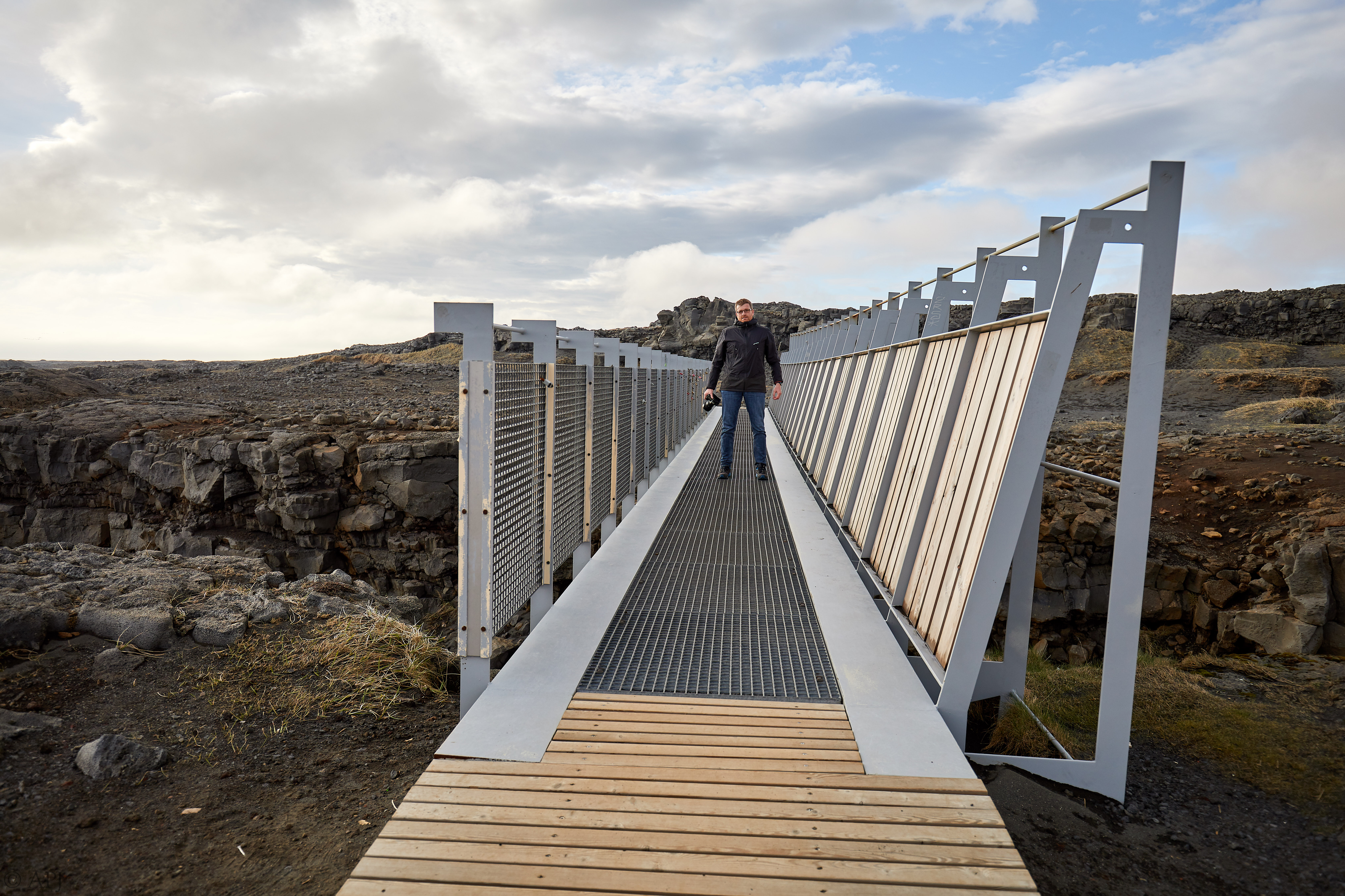 18  073053000741 APJ 4350