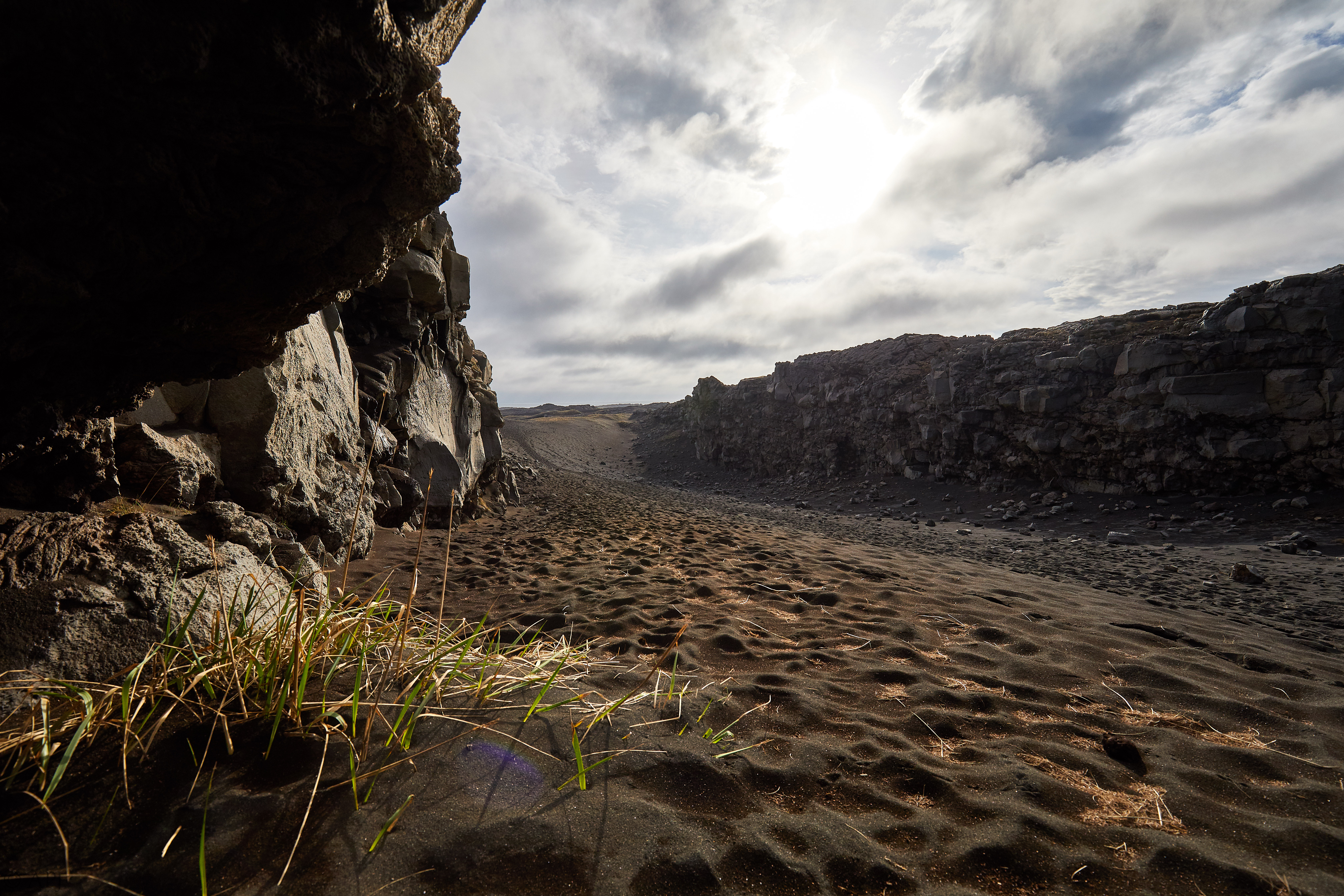 27  073053000741 APJ 4359