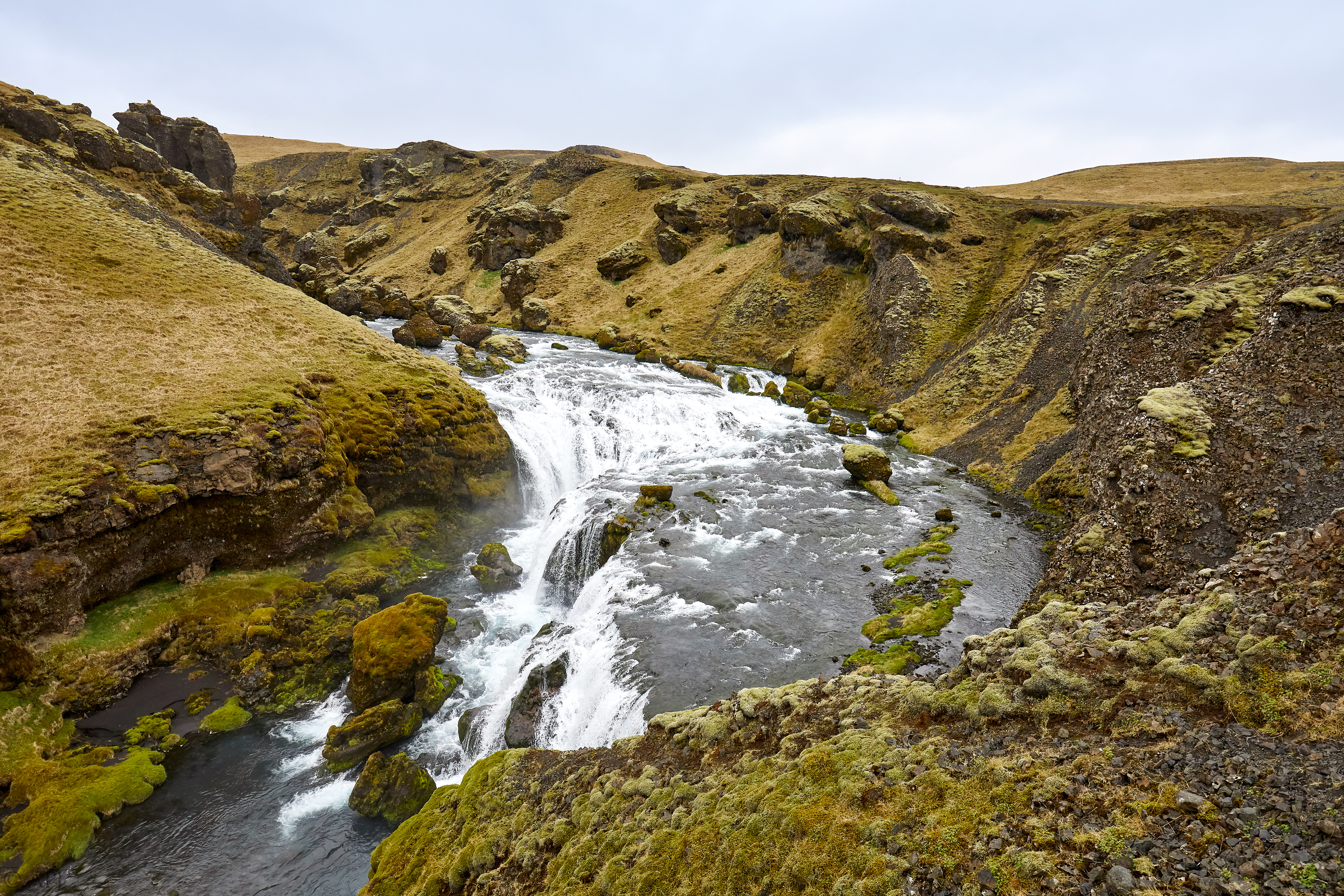 615  073053000741 APJ 4951