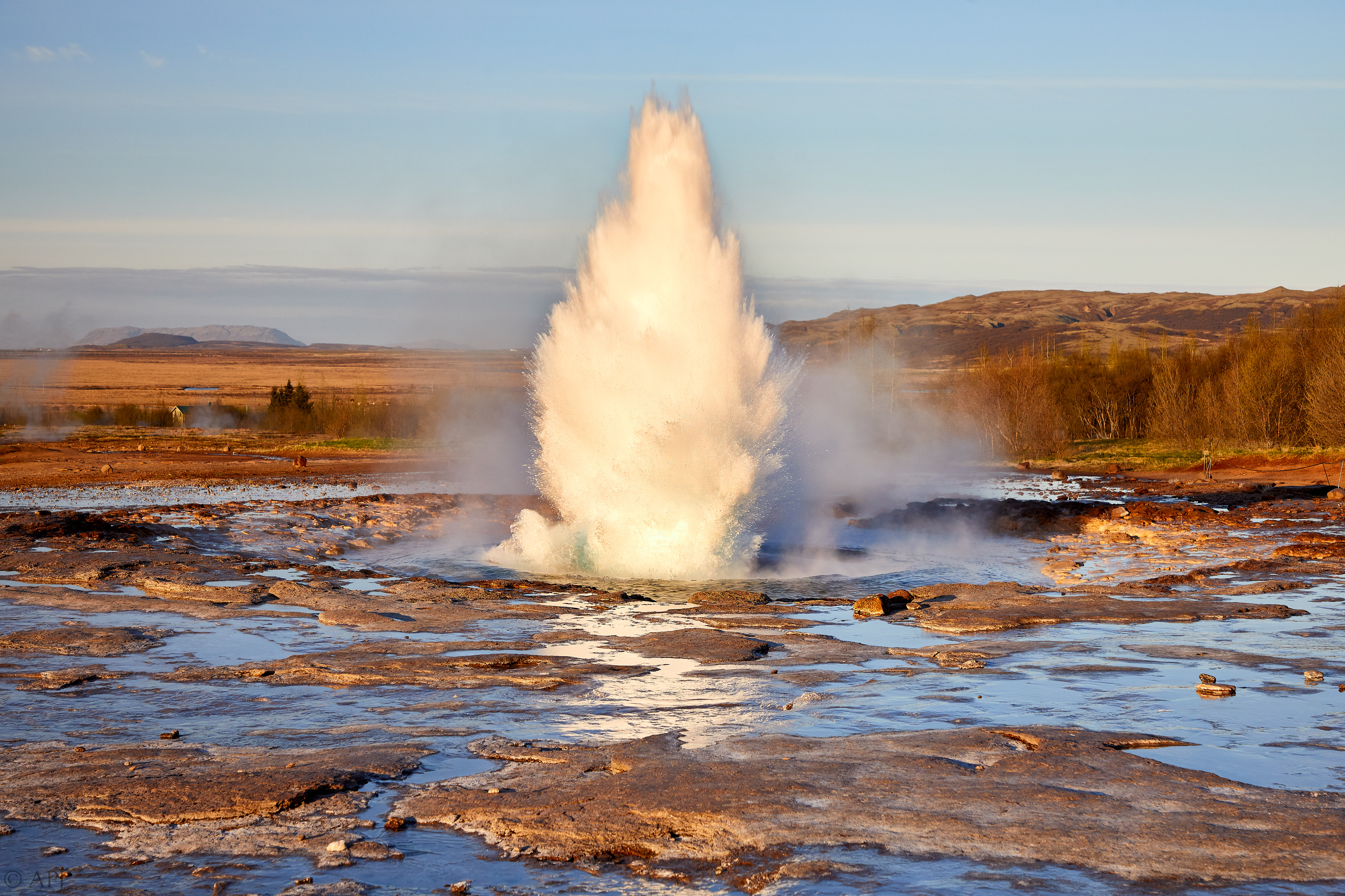 976  073053000741 APJ 5312